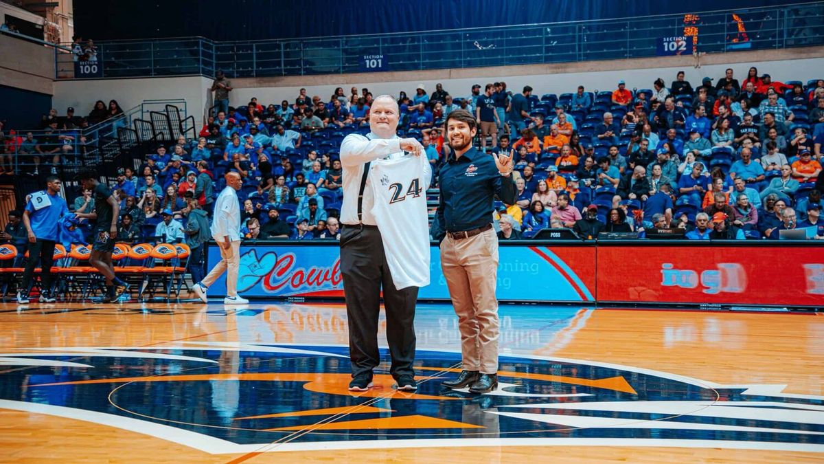 Cowboys AC recognized on court with UTSA Athletics